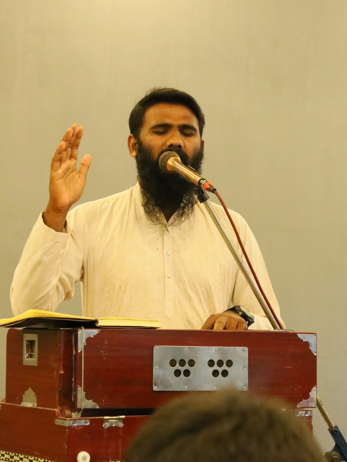 Pastor Shakeel Din Photos online